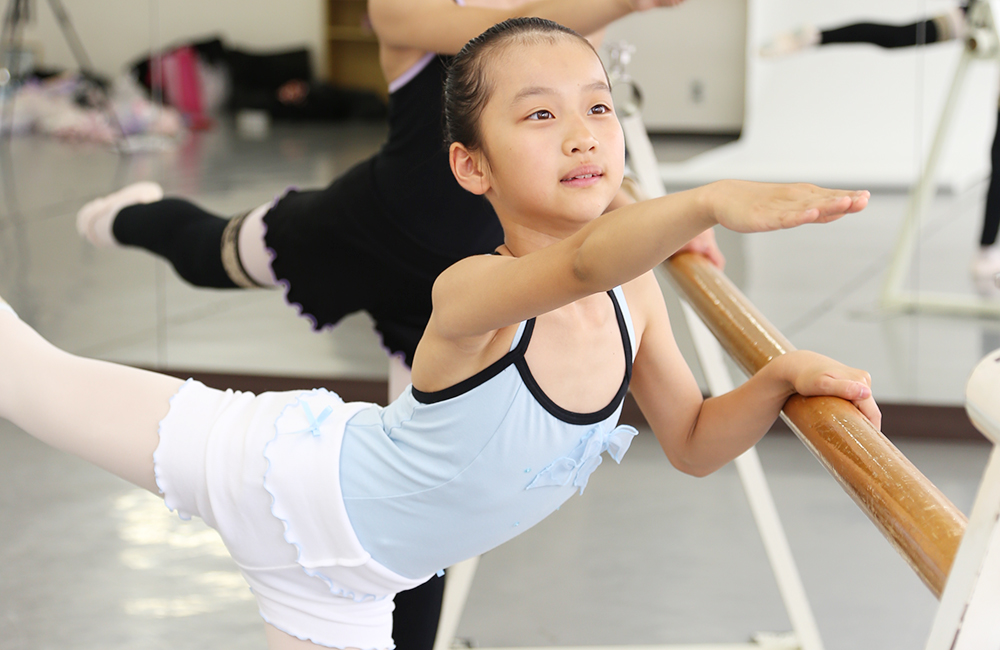 バレエやダンス、スポーツ系の人のパフォーマンスアップのためのピラティス